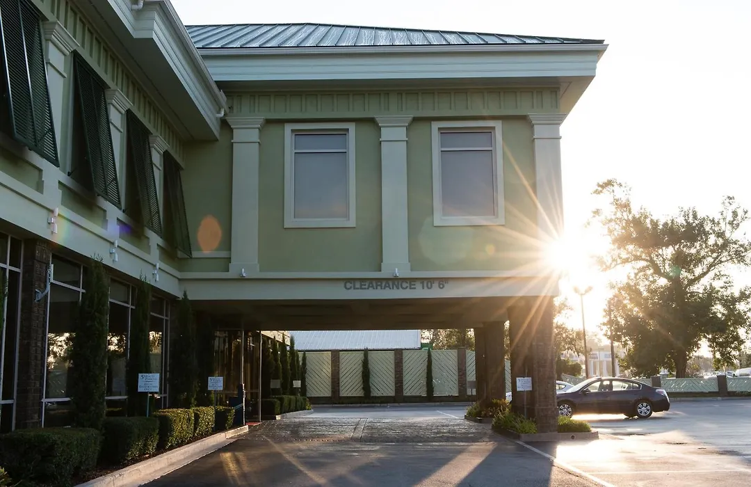 Town & Country Inn And Suites-1