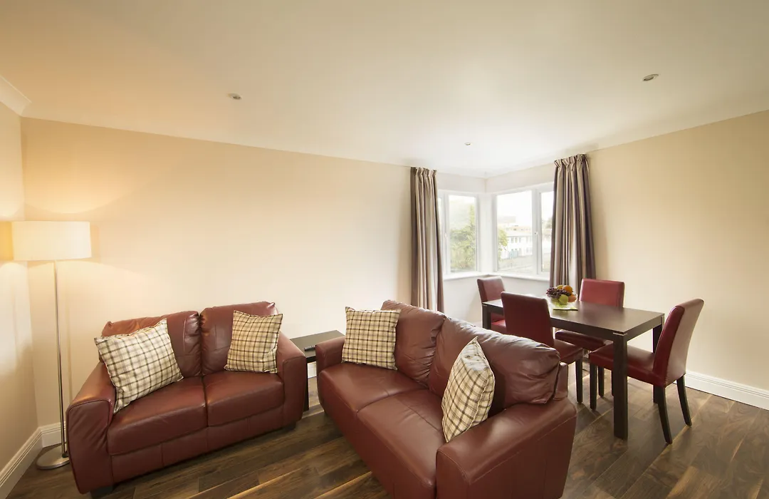 Riverside Hotel-1
