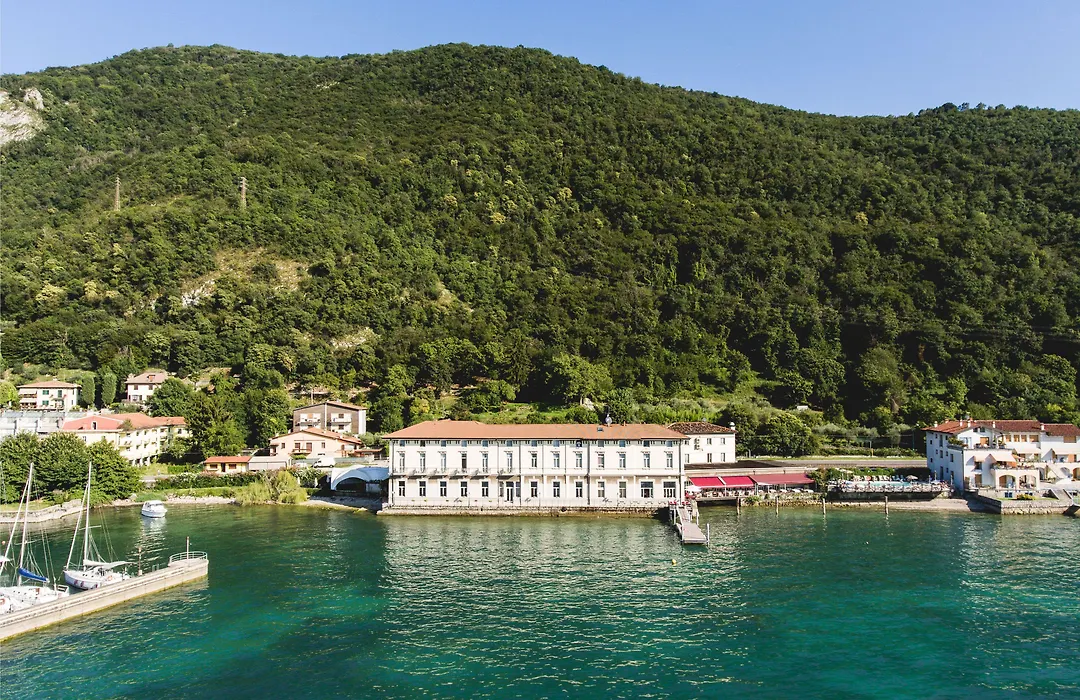 Araba Fenice Hotel-1