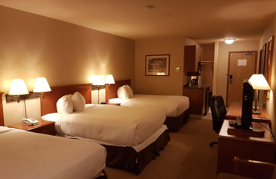 Super 8 By Wyndham Fort Nelson Bc-1