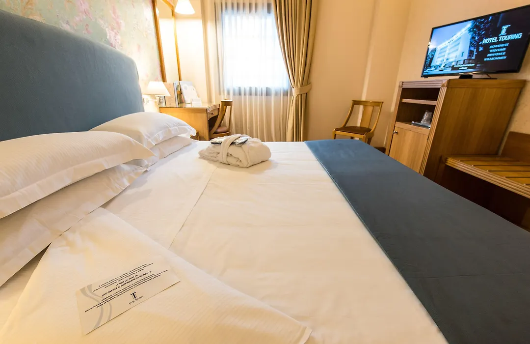 Hotel Touring-1