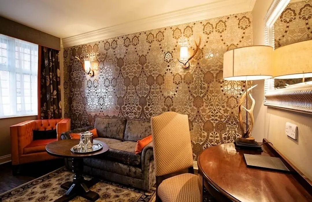 The White Hart Hotel-1