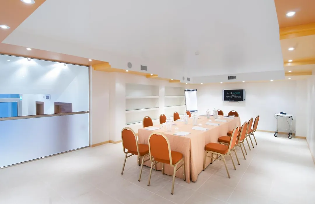 Club House Hotel-1