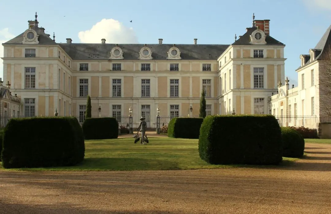 Chateau Colbert-1