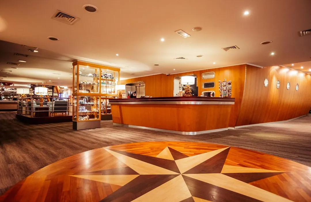 Delta Hotel-1