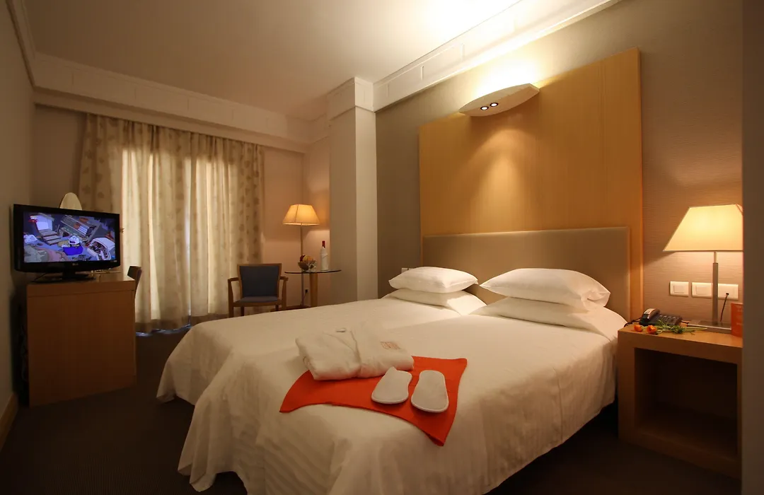 Central Hotel-1