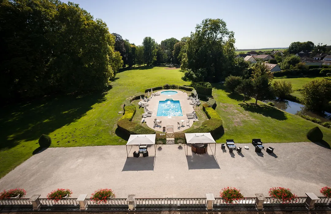 Chateau De Saulon-1