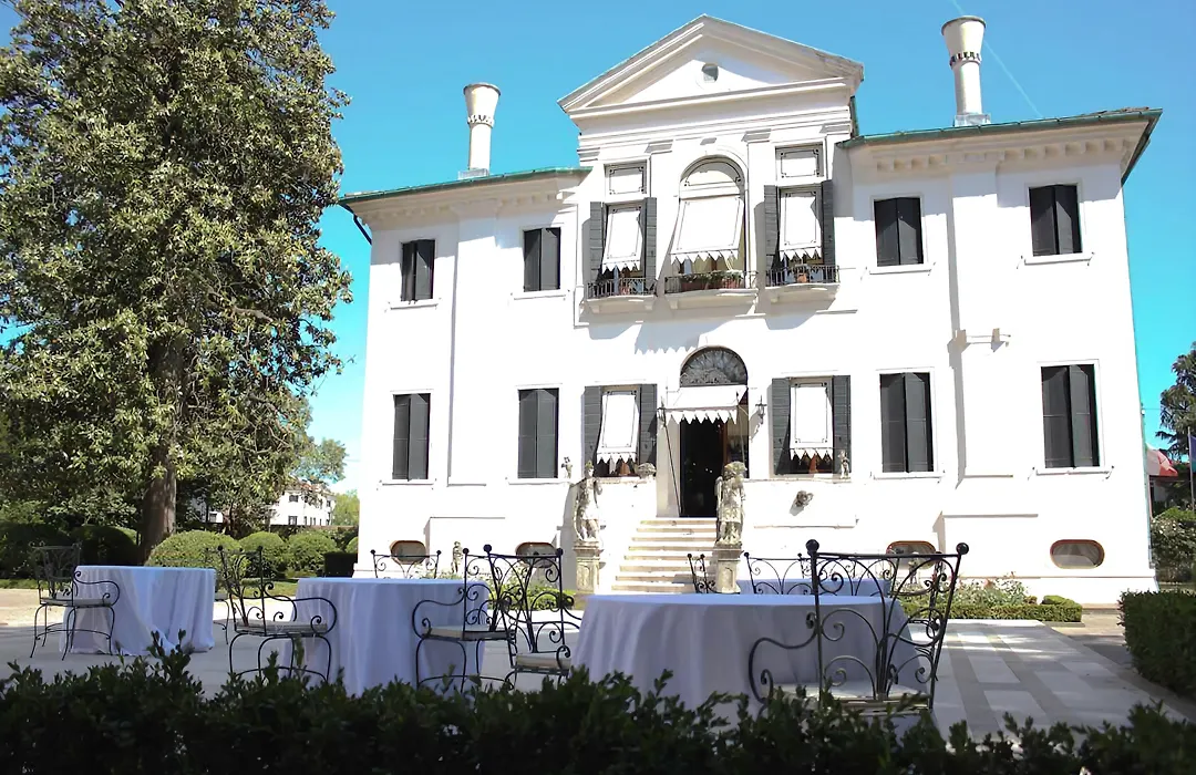 Villa Franceschi Hotel & Resort-1
