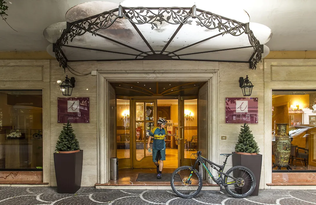Ambasciatori Place Hotel-1
