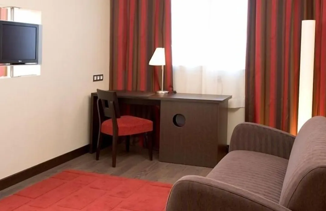 AZZ Pamplona Norte Hotel-1