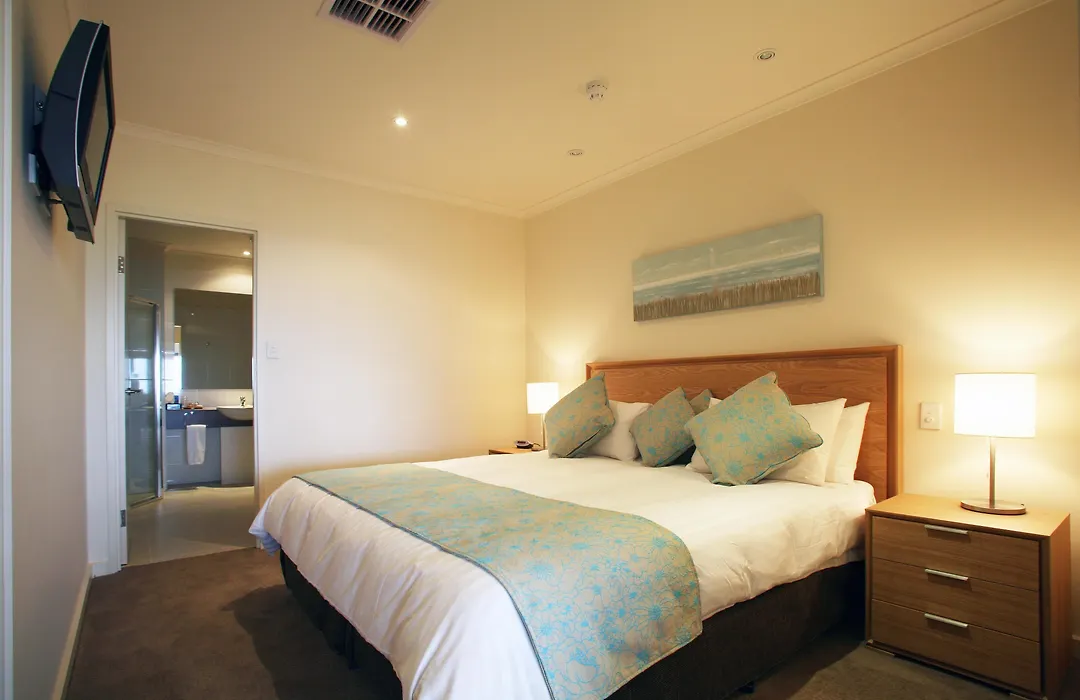 Lady Bay Hotel-1