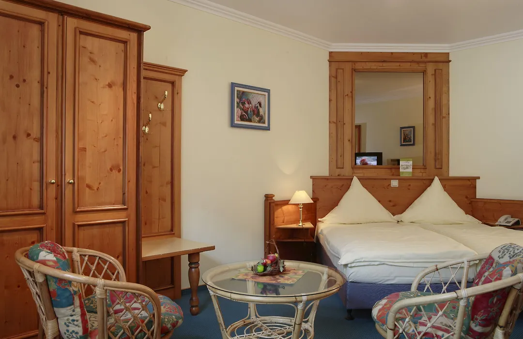 Logis Hotel-Restaurant Petry-1