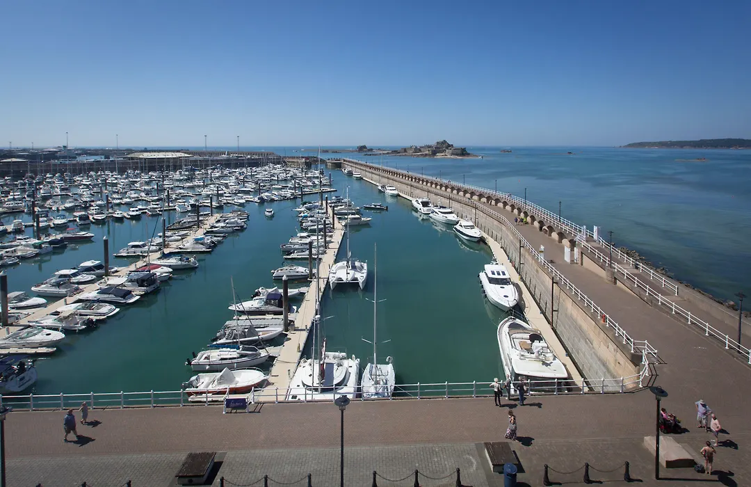 Radisson Blu Waterfront Hotel, Jersey-1