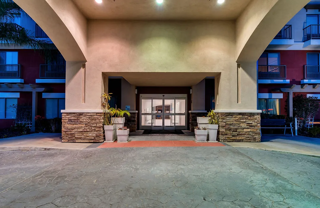 Holiday Inn Express Hotel & Suites Lake Elsinore By Ihg-1