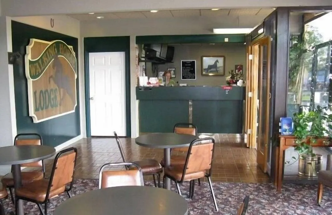 Walking Horse Lodge-1