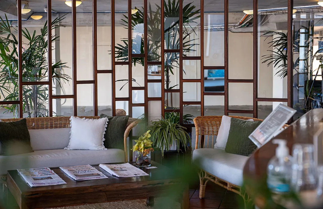 Beach Hotel Resort-1