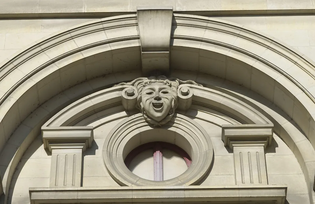 Logis Hotel Du Theatre-1