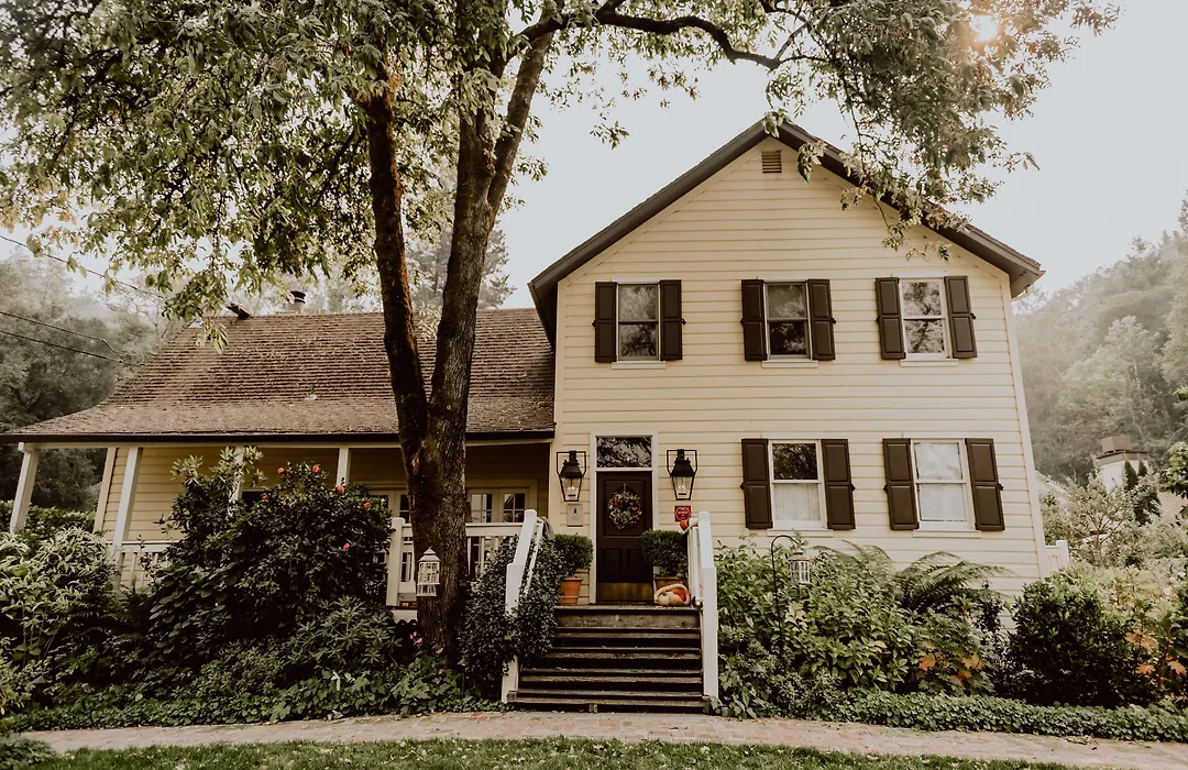 Farmhouse Inn-1