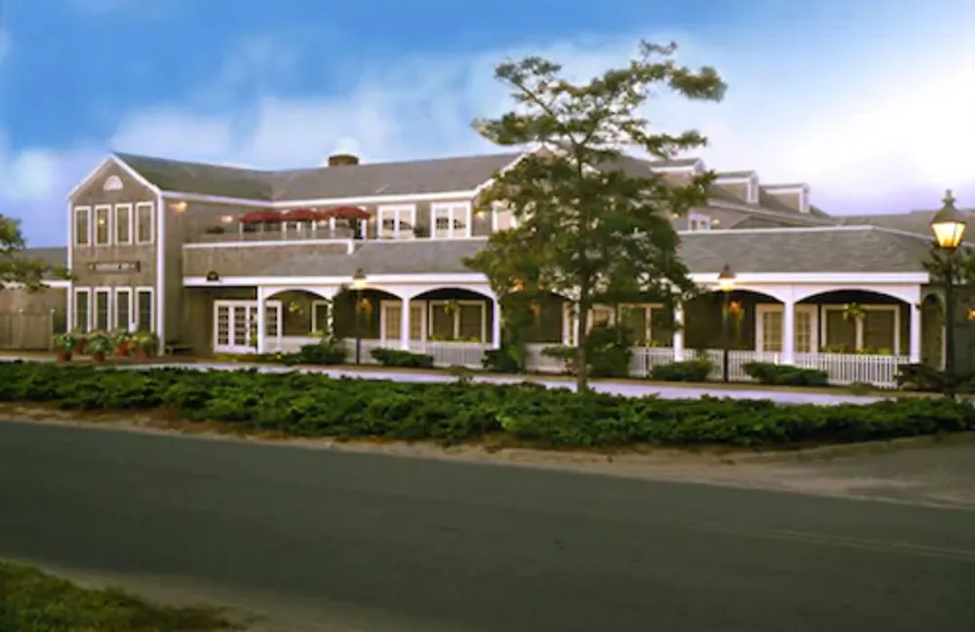 Nantucket Inn-1
