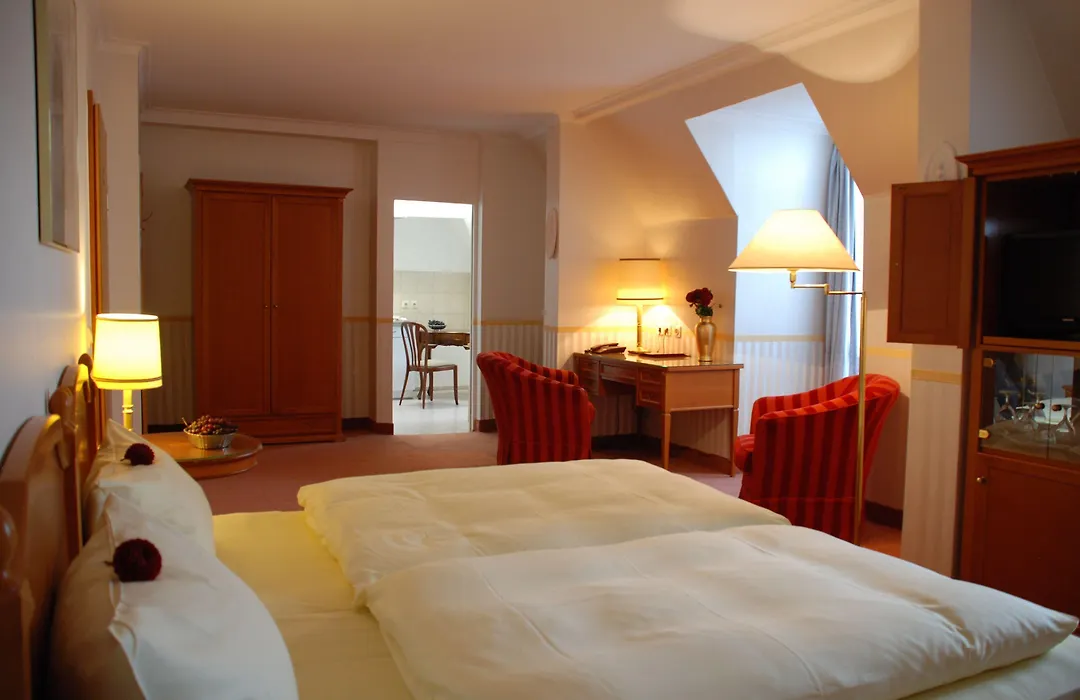 Hotel Rheinischer Hof Bad Soden-1