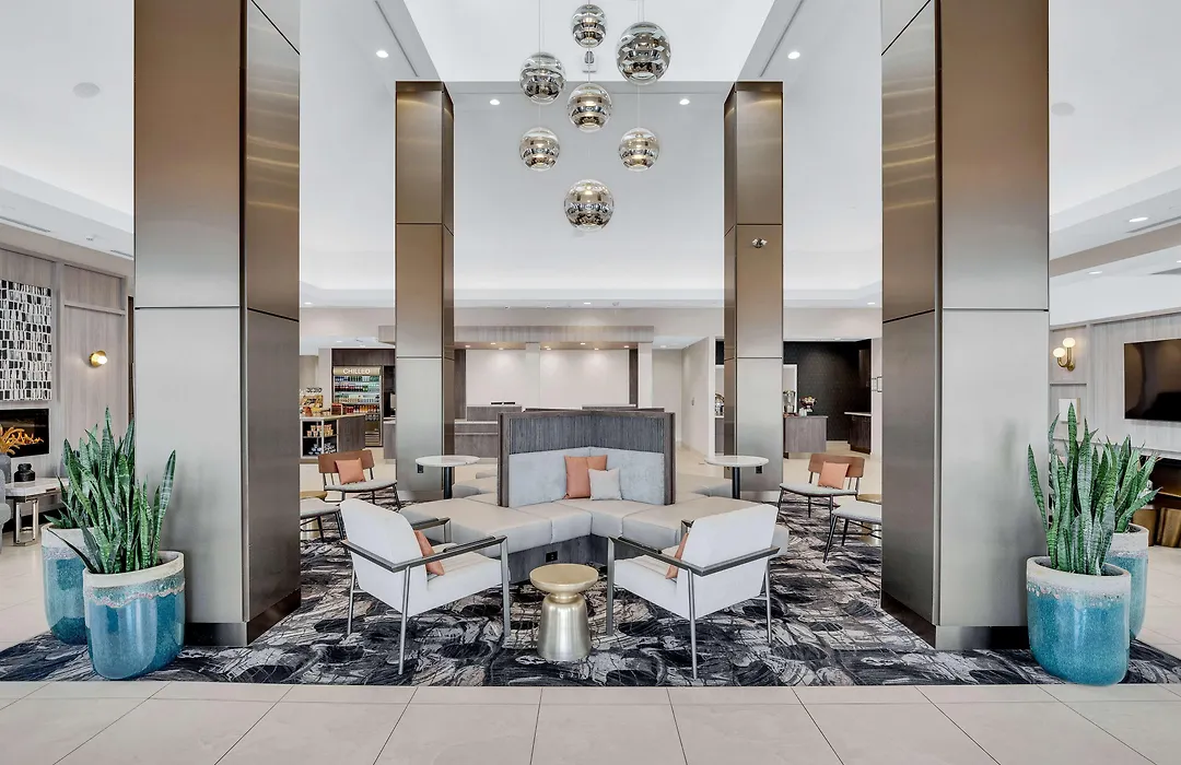 Hilton Garden Inn Toronto/Brampton-1