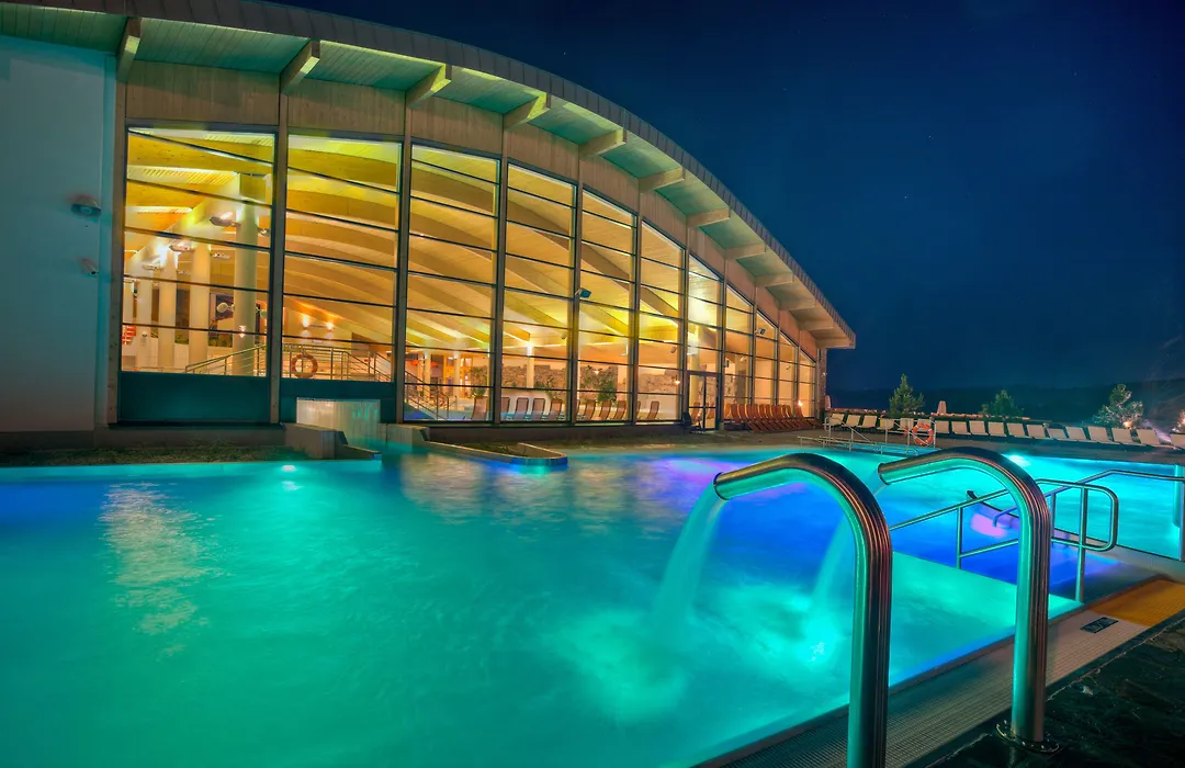 Hotel Bania Thermal & Ski-1