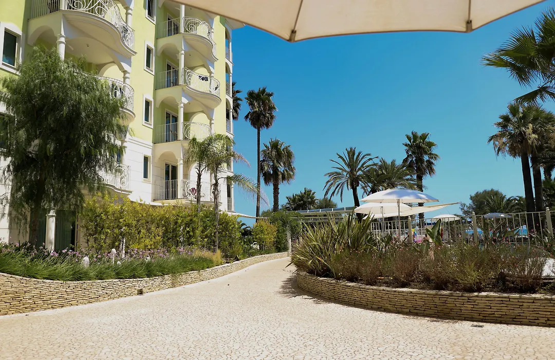 Smeraldo Suites & Spa-1