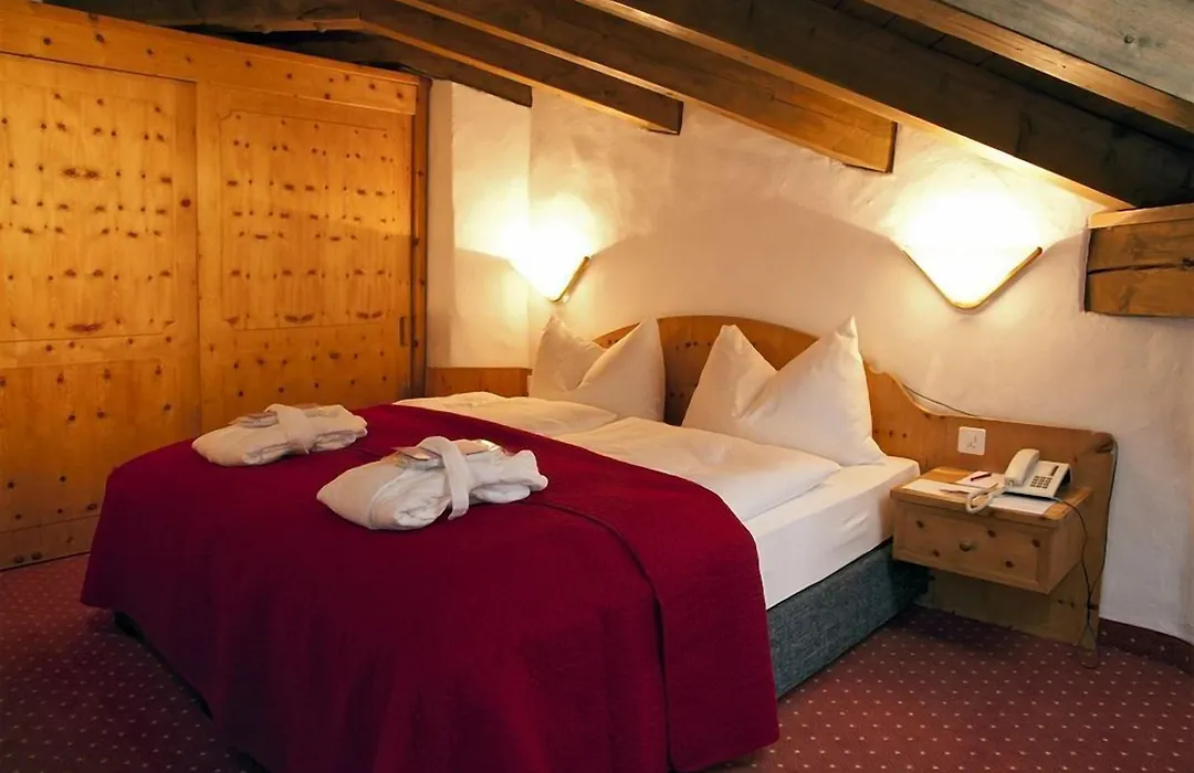 Hotel Rosatsch-1