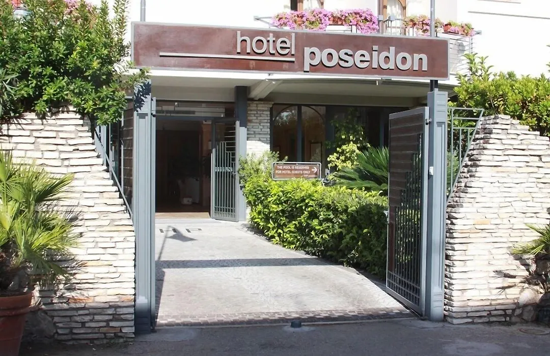 Hotel Poseidon-1