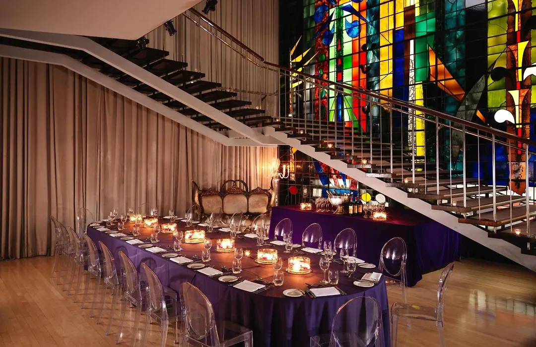 Sanderson London-1