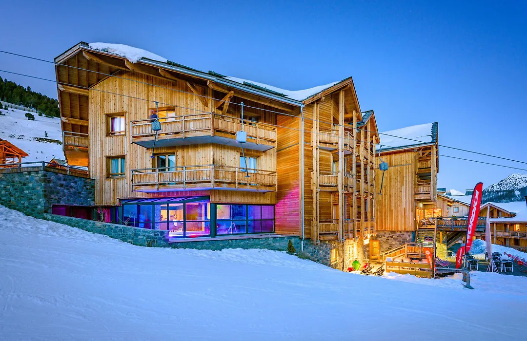 Anova Hotel & Spa-1