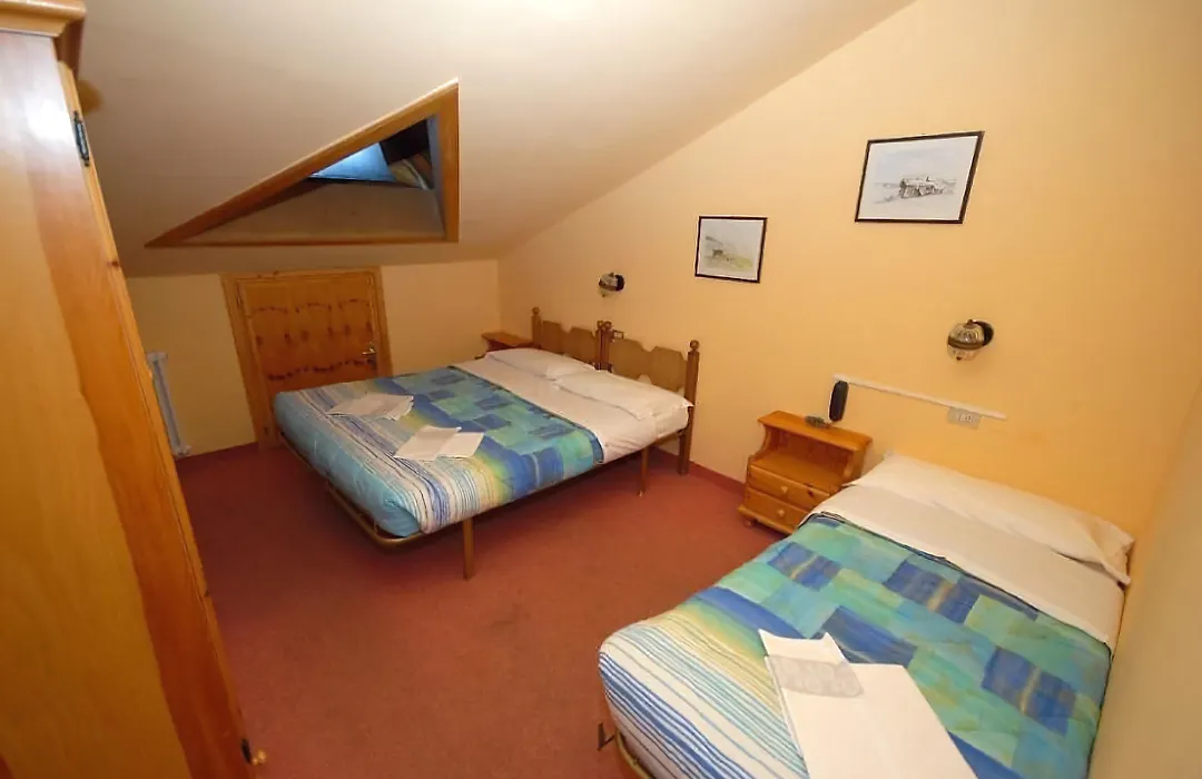 Hotel Teola-1