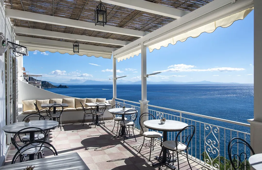 Maresca Hotel Praiano-1