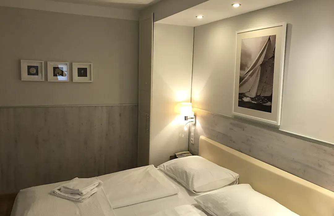 Bergland Hotel - Adults Only-1