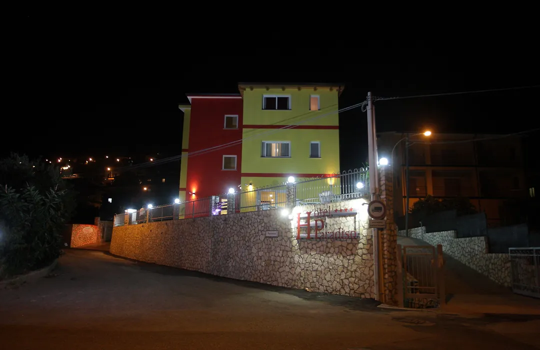 Hotel Paradiso-1