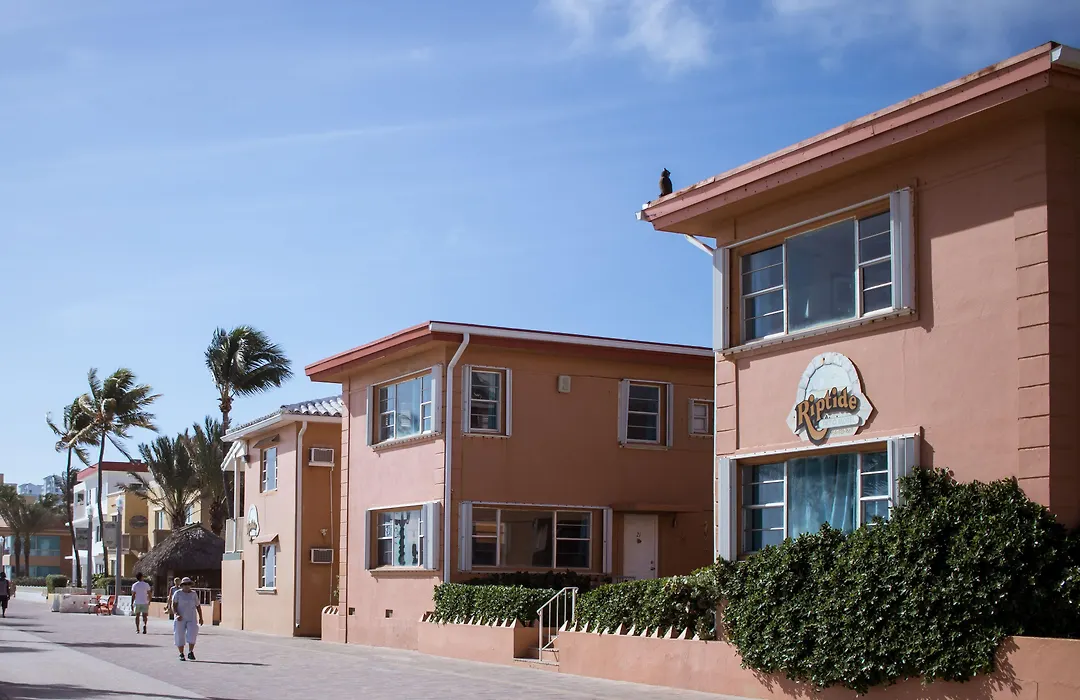 Riptide Oceanfront Hotel-1