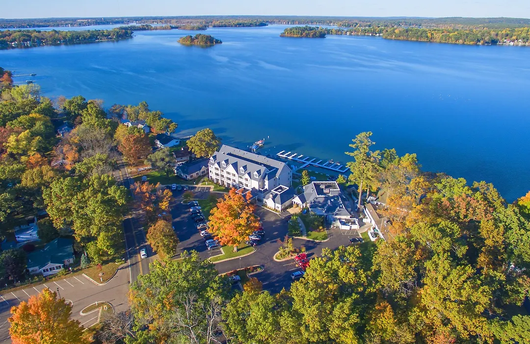 Bay Pointe Inn-1