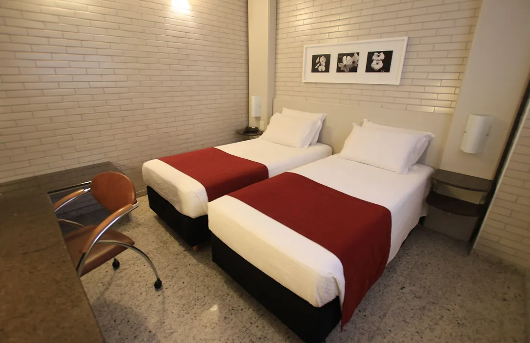 Hotel Confiance Batel-1