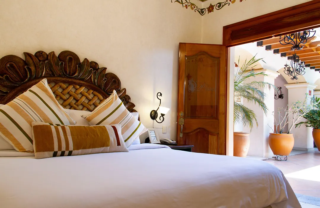 Los Pilares Hotel-1