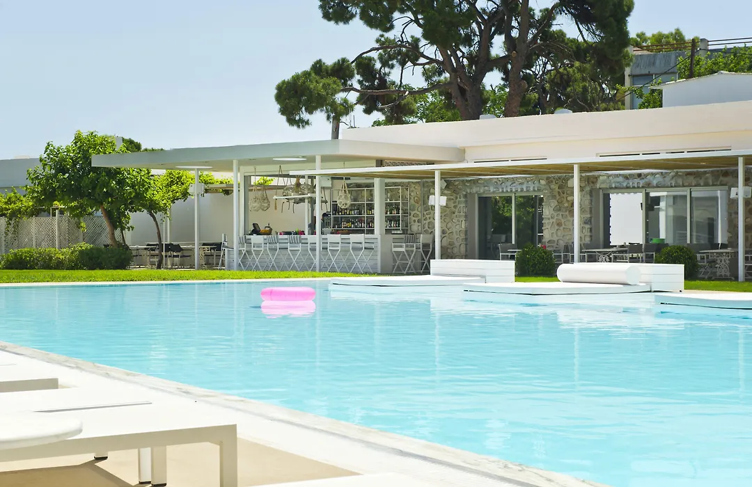 Marathon Beach Resort-1