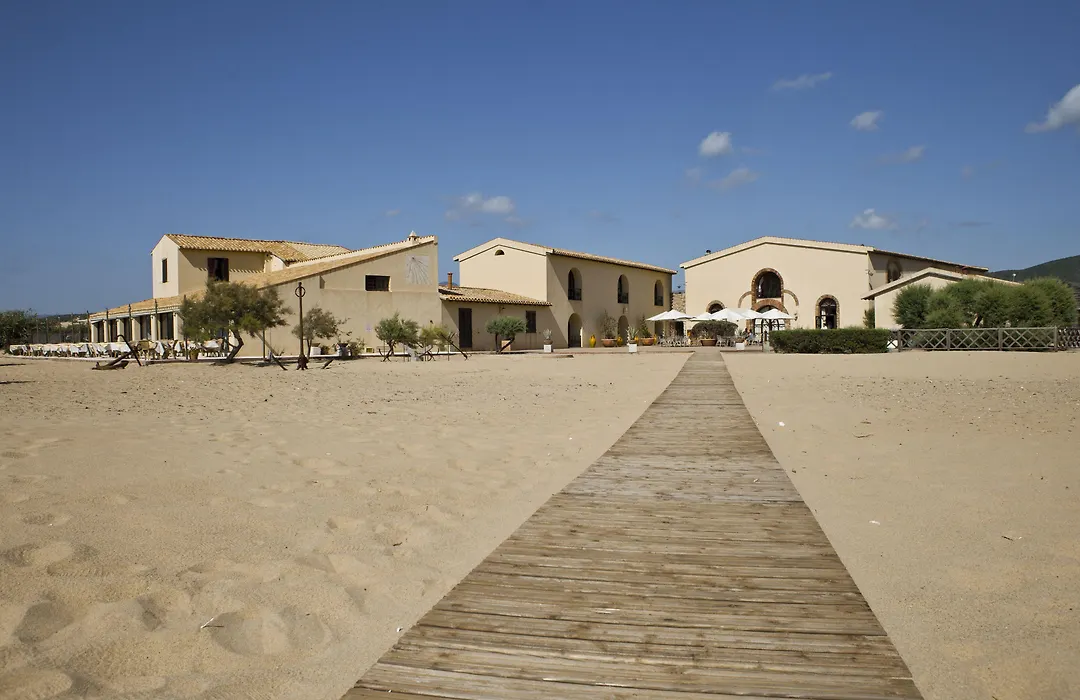 Hotel Le Dune Piscinas-1