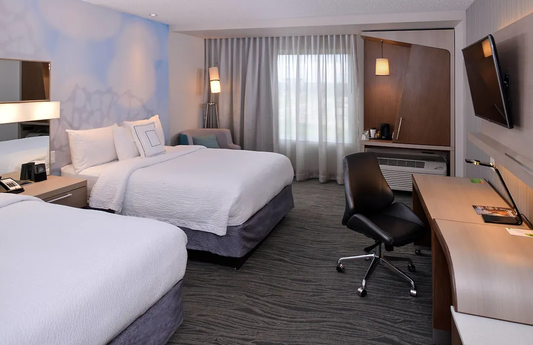Courtyard By Marriott Saskatoon Airport-1