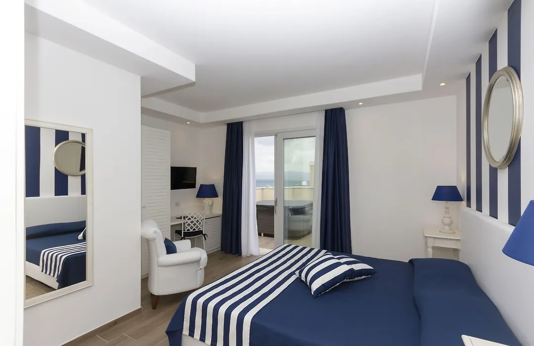 Hotel Nautilus-1