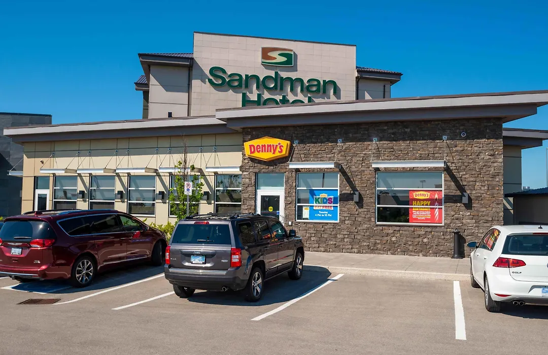 Sandman Hotel Oakville-1