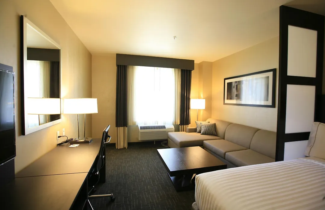 Holiday Inn Express & Suites Anaheim Resort Area By Ihg-1