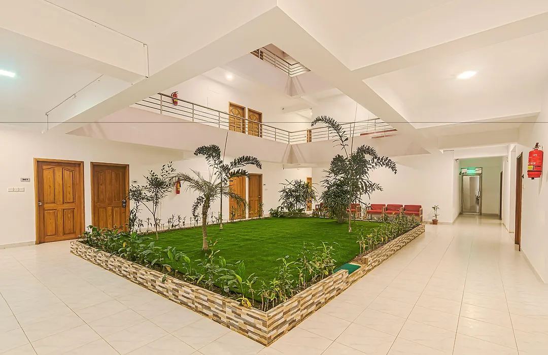 Hotel Sea Crown-1