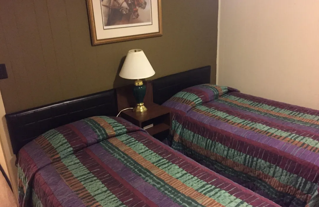 Rodeway Inn & Suites Charles Town-1