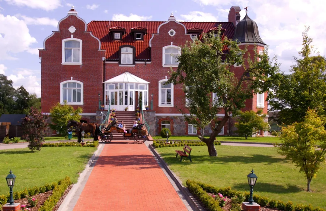 Schloss Herrenstein-1