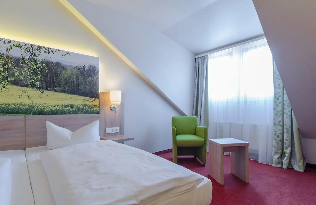 Garden Hotel-1
