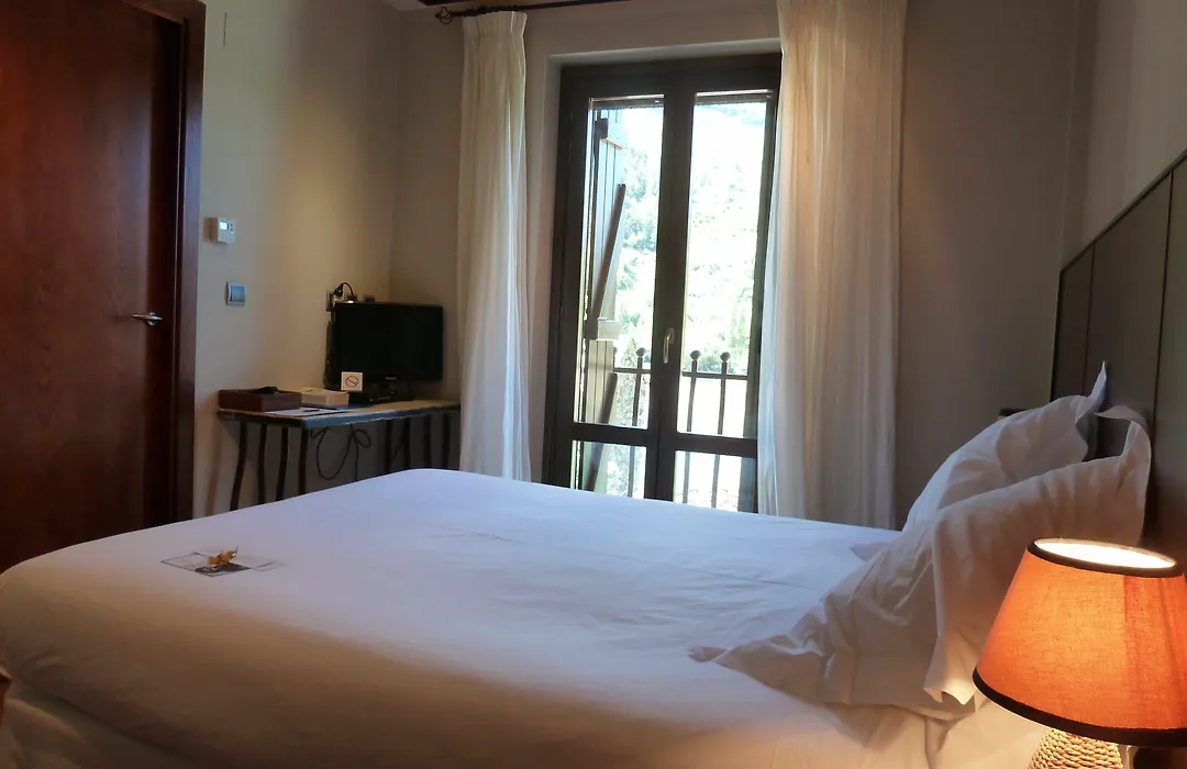 Hotel La Casueña-1